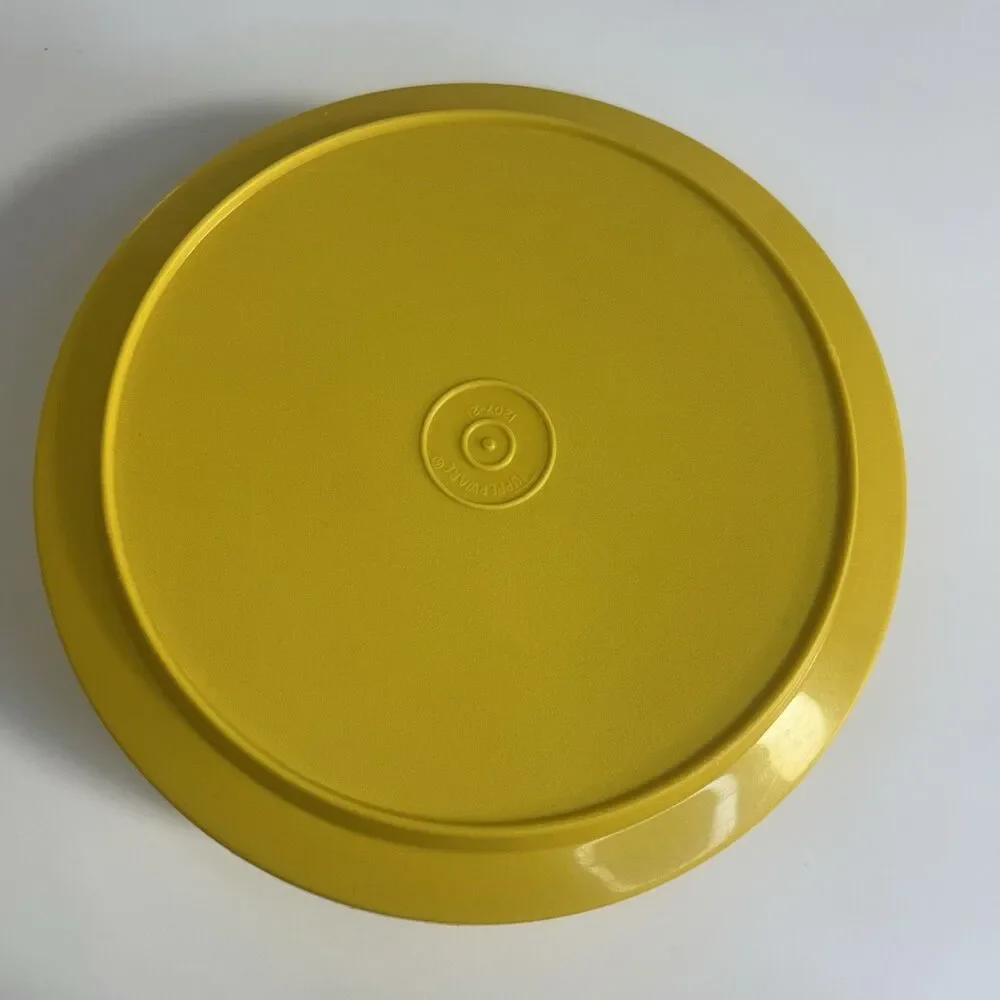Tupperware Seal N Serve Bowl w/ Lid/Plate-Harvest Yellow #1206 & #1207